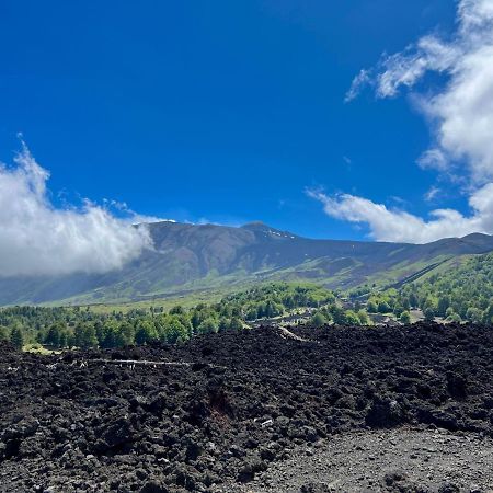 Etna City Home Accogliente Nel Cuore Di CTA Exterior foto